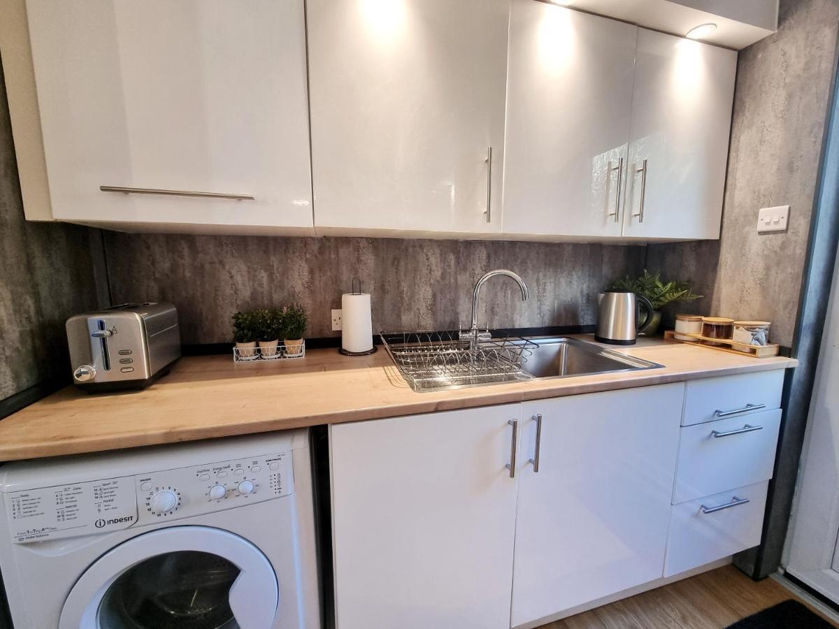 Cosy Apartment Nearby Train Station! Watford  Eksteriør bilde